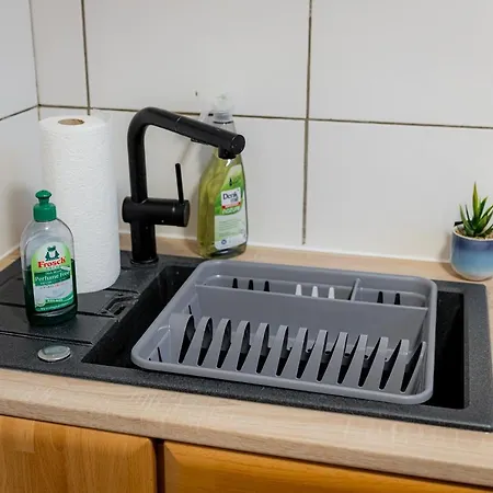 Yello Homes - Grosses - Am Waldrand, 15 Min Bis Nuernberg Messe, Fuer 8 Personen, 2 Wc's Apartment *